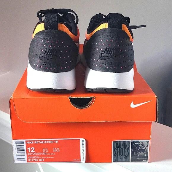 Nike Retaliation Trainer - Picture 3 of 4